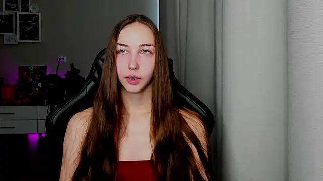 Snapshot of Sm0ly chatting on 7, 6, 2026 Sm0ly online show from 7, 6, 2026