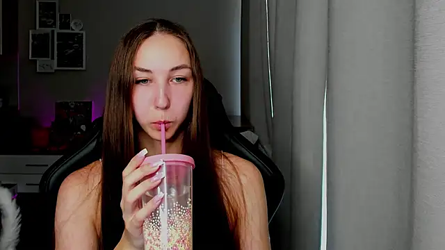Snapshot of Sm0ly chatting on 28, 6, 2026 Sm0ly online show from 28, 6, 2026
