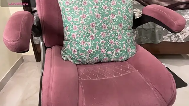 Snapshot of Dazzling__ira chatting on 20, 4, 2026 Dazzling ira online show from 20, 4, 2026