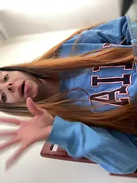 Snapshot of Cloew_Marz chatting on 17, 5, 2026 Cloew Marz online show from 17, 5, 2026
