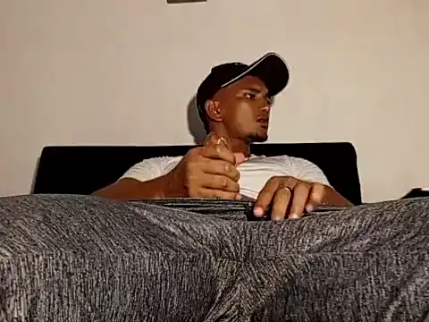 Snapshot of Latinsex2501 chatting on 19, 2, 2026 Latinsex2501 online show from 19, 2, 2026