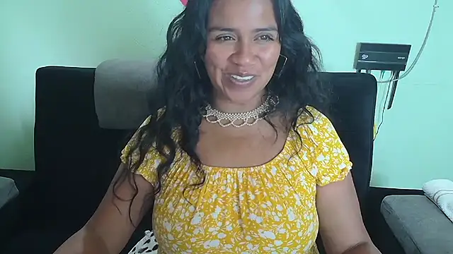 Snapshot of saggil23 chatting on 14, 2, 2025 saggil23 online show from 14, 2, 2025