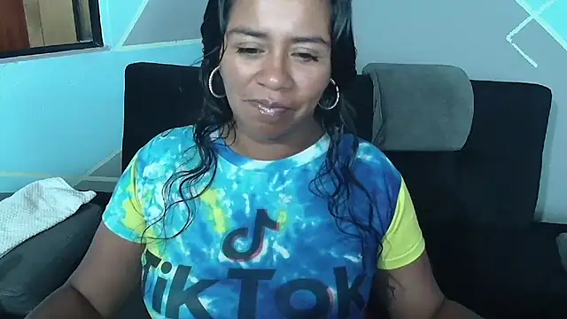 Snapshot of saggil23 chatting on 26, 9, 2025 saggil23 online show from 26, 9, 2025