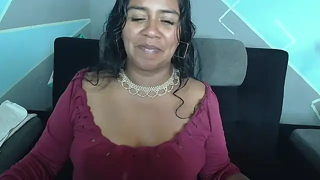 Snapshot of saggil23 chatting on 27, 10, 2025 saggil23 online show from 27, 10, 2025