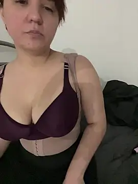 lolitalamasbonita01 online show from 4, 1, 2025