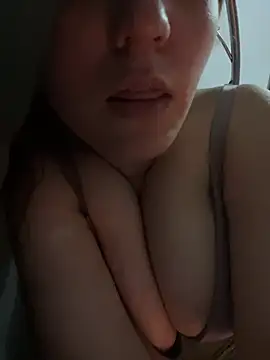 lolitalamasbonita01 online show from 12, 3, 2025