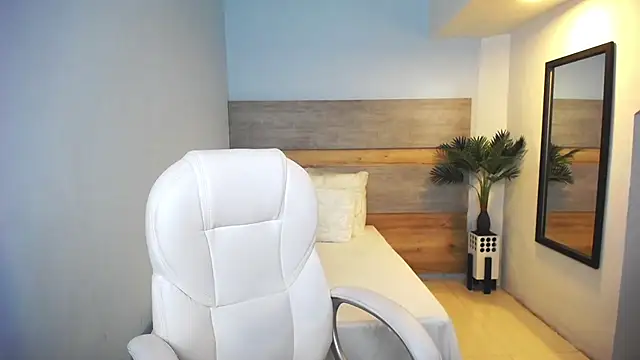 liseth fox online show from 3, 2, 2025