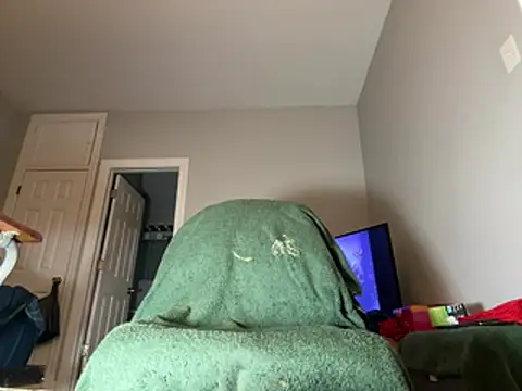 Snapshot of ChiRaqb8 chatting on 5, 4, 2026 ChiRaqb8 online show from 5, 4, 2026