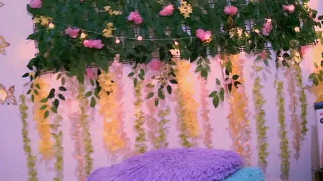 Crysrus online show from 23, 2, 2025