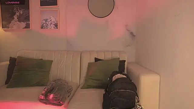 lara madisson online show from 24, 10, 2025