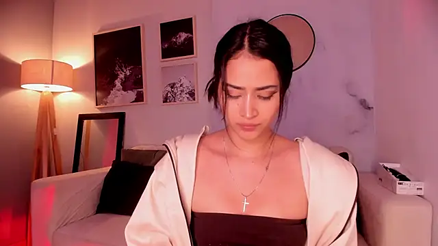 Snapshot of lara_madisson chatting on 2, 3, 2026 lara madisson online show from 2, 3, 2026