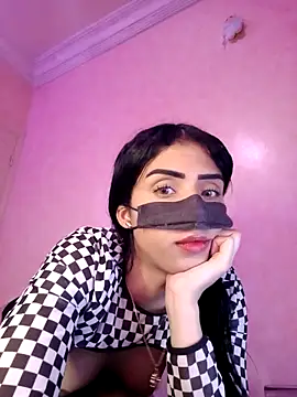 ---sophia--- online show from 12, 4, 2026