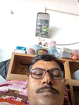 Snapshot of Srmotrs chatting on 24, 10, 2025 Srmotrs online show from 24, 10, 2025