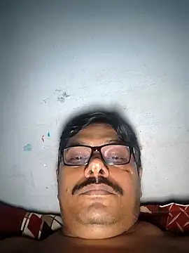 Snapshot of Srmotrs chatting on 26, 10, 2025 Srmotrs online show from 26, 10, 2025