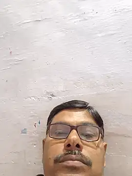 Snapshot of Srmotrs chatting on 6, 11, 2025 Srmotrs online show from 6, 11, 2025