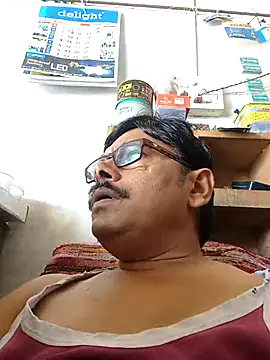 Snapshot of Srmotrs chatting on 31, 5, 2026 Srmotrs online show from 31, 5, 2026