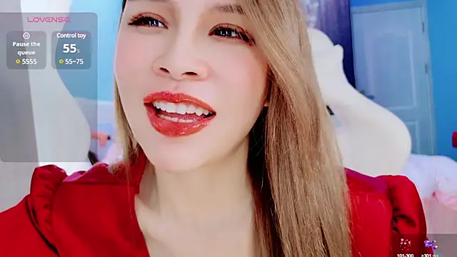 Snapshot of HU131452 chatting on 5, 12, 2024 HU131452 online show from 5, 12, 2024