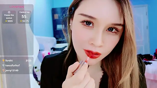 Snapshot of HU131452 chatting on 11, 12, 2024 HU131452 online show from 11, 12, 2024