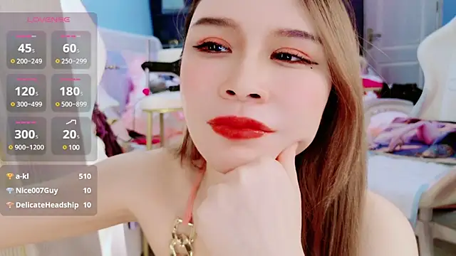 Snapshot of HU131452 chatting on 18, 12, 2024 HU131452 online show from 18, 12, 2024