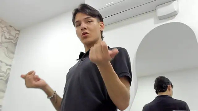 Snapshot of Kev_jenner chatting on 22, 9, 2025 Kev jenner online show from 22, 9, 2025