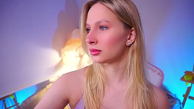 Snapshot of AnnLevine chatting on 4, 2, 2026 AnnLevine online show from 4, 2, 2026