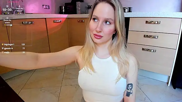 Snapshot of AnnLevine chatting on 11, 3, 2026 AnnLevine online show from 11, 3, 2026