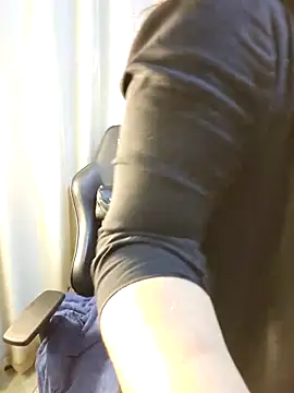 Snapshot of Pauletteph chatting on 30, 10, 2025 Pauletteph online show from 30, 10, 2025