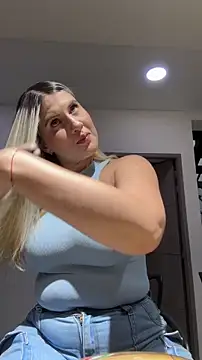 EmiilyAdams  online show from 11, 3, 2026