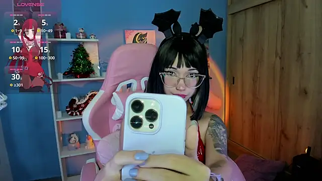 Artic love online show from 10, 1, 2025