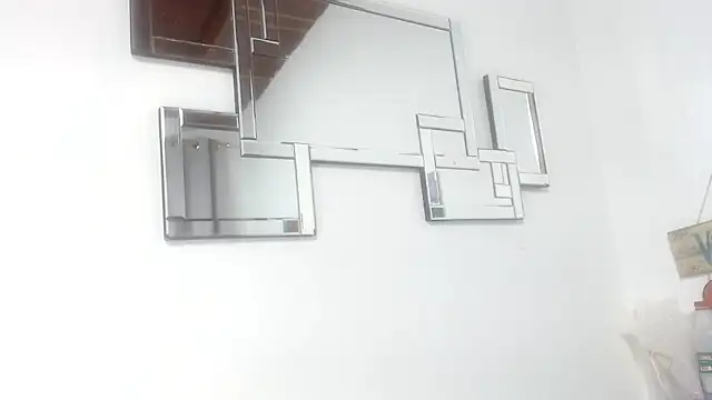 Madeline Woods online show from 14, 11, 2025