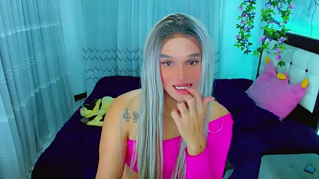 Snapshot of TaylorMon chatting on 9, 3, 2026 TaylorMon online show from 9, 3, 2026