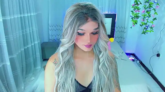 Snapshot of TaylorMon chatting on 8, 4, 2026 TaylorMon online show from 8, 4, 2026