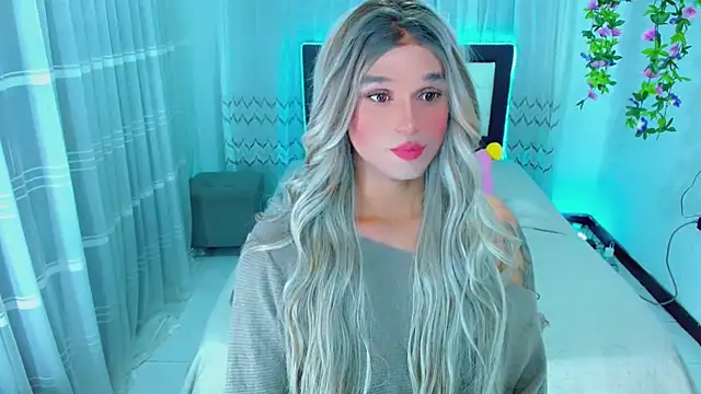 Snapshot of TaylorMon chatting on 8, 4, 2026 TaylorMon online show from 8, 4, 2026