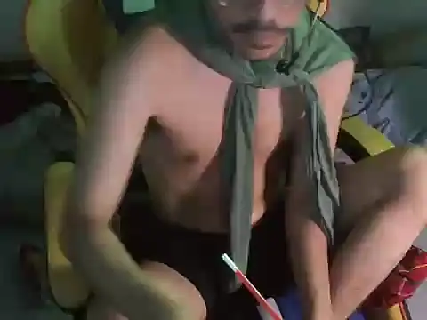 Snapshot of cloudyth1994 chatting on 23, 12, 2024 cloudyth1994 online show from 23, 12, 2024