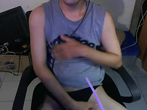 Snapshot of cloudyth1994 chatting on 7, 10, 2025 cloudyth1994 online show from 7, 10, 2025