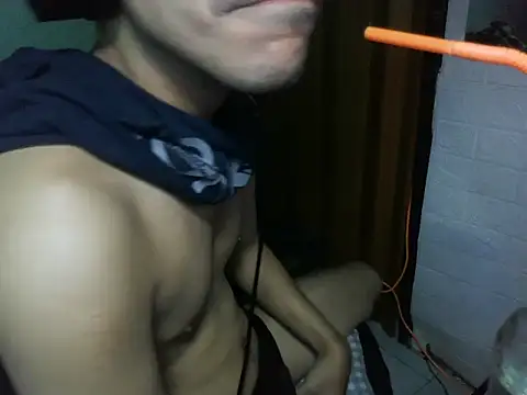 Snapshot of cloudyth1994 chatting on 17, 11, 2025 cloudyth1994 online show from 17, 11, 2025