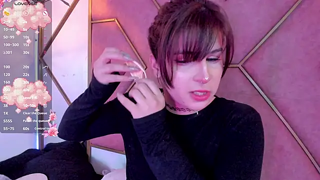 Yuri Stars online show from 5, 3, 2025