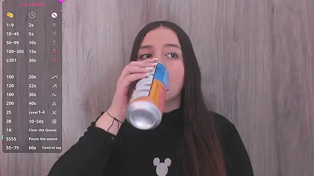 Snapshot of Sabrina_Lennox chatting on 8, 3, 2026 Sabrina Lennox online show from 8, 3, 2026