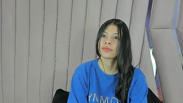 Sasha Petitte online show from 9, 10, 2025