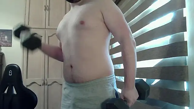 Snapshot of Himbo_fox chatting on 30, 4, 2026 Himbo fox online show from 30, 4, 2026