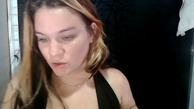 Snapshot of love_and_Lust chatting on 8, 10, 2025 love and Lust online show from 8, 10, 2025