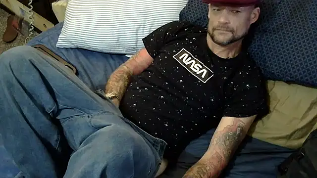 Snapshot of TheOneYouLove69 chatting on 8, 3, 2026 TheOneYouLove69 online show from 8, 3, 2026