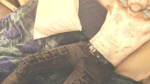 Snapshot of TheOneYouLove69 chatting on 13, 3, 2026 TheOneYouLove69 online show from 13, 3, 2026