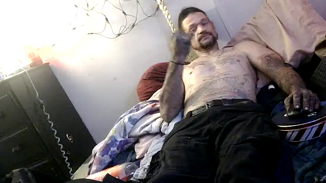 Snapshot of TheOneYouLove69 chatting on 27, 3, 2026 TheOneYouLove69 online show from 27, 3, 2026