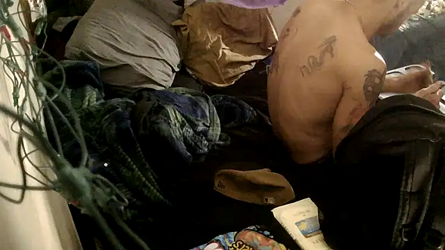 Snapshot of TheOneYouLove69 chatting on 21, 4, 2026 TheOneYouLove69 online show from 21, 4, 2026