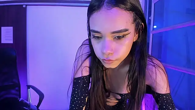 Jasmin Skinny online show from 22, 10, 2025