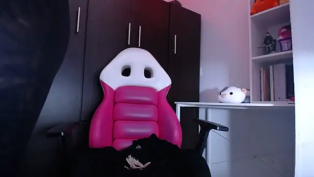 NewAgatha Bolton online show from 26, 12, 2024