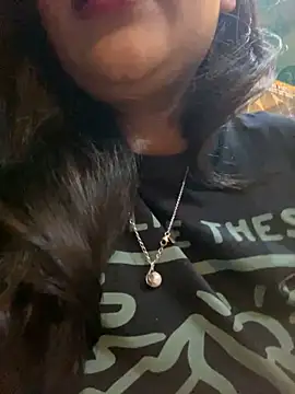 Snapshot of HaaniKaur chatting on 2, 1, 2025 HaaniKaur online show from 2, 1, 2025