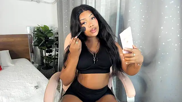Snapshot of Isaa_Coleman_ chatting on 6, 2, 2025 Isaa Coleman  online show from 6, 2, 2025