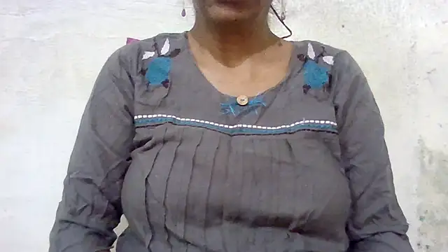 Snapshot of Rasika_Chennai69 chatting on 19, 12, 2024 Rasika Chennai69 online show from 19, 12, 2024